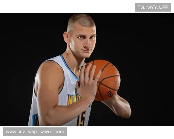 掘金Jokic单节20+10,纵览天赋与统治力的完美展现 掘金Jokic单节20+10,纵览天赋与统治力的完美展现