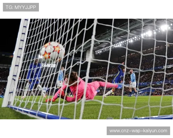 切尔西哈弗茨前场回做助攻队友补射入网——现代足球的完美配合