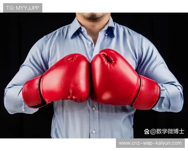 拳击重击命中瞬间倒地——从训练到擂台的魅力转化